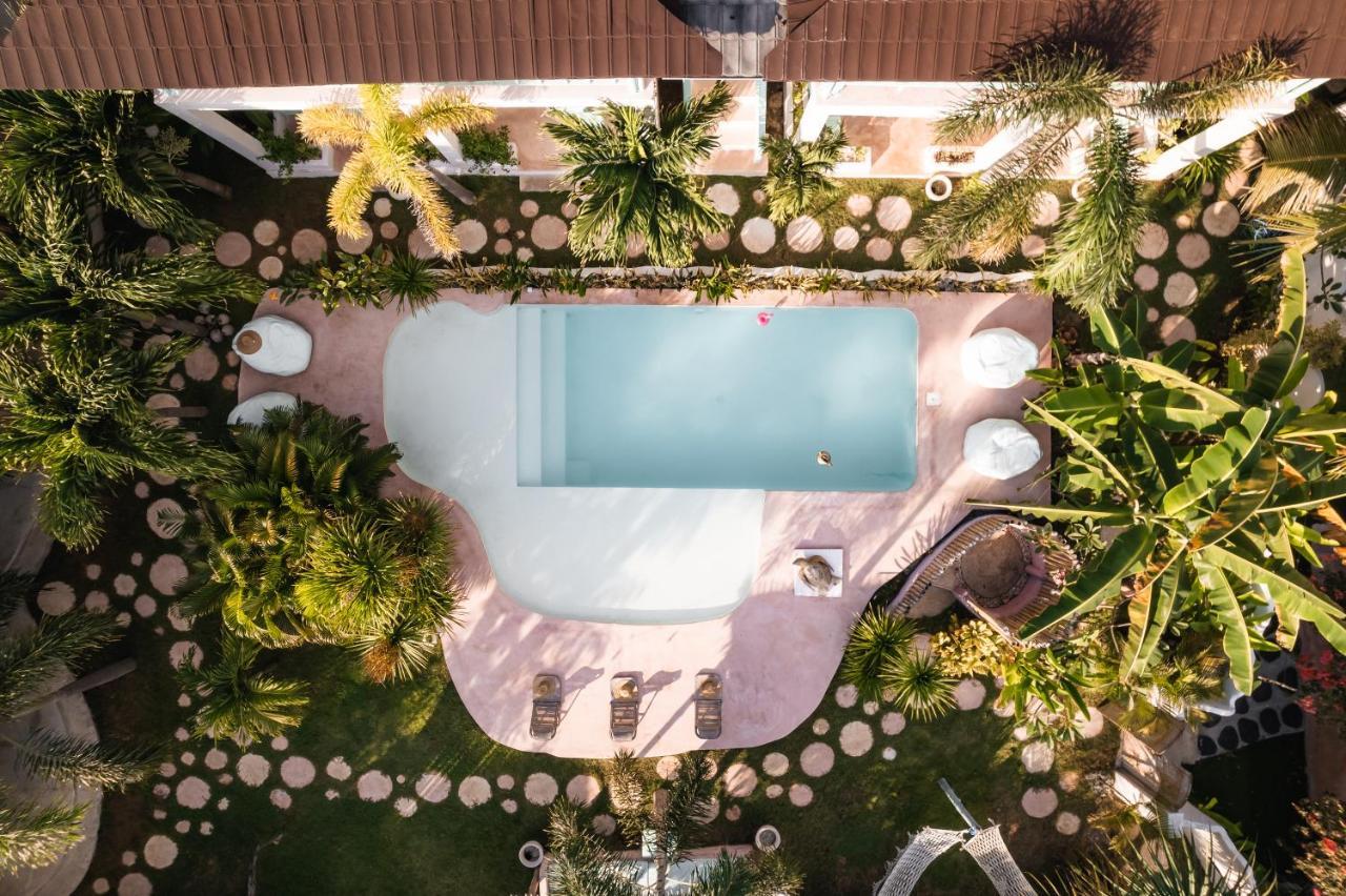 Hotel La Isla Bonita Gili Air Extérieur photo